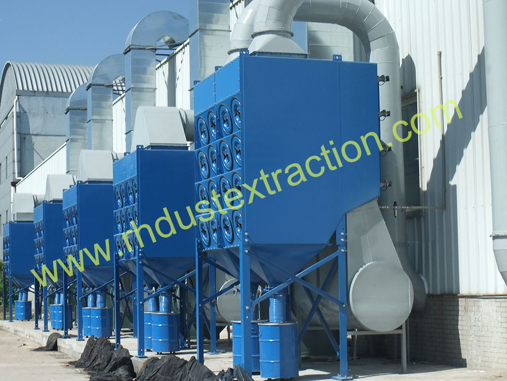 Downflow dust collector